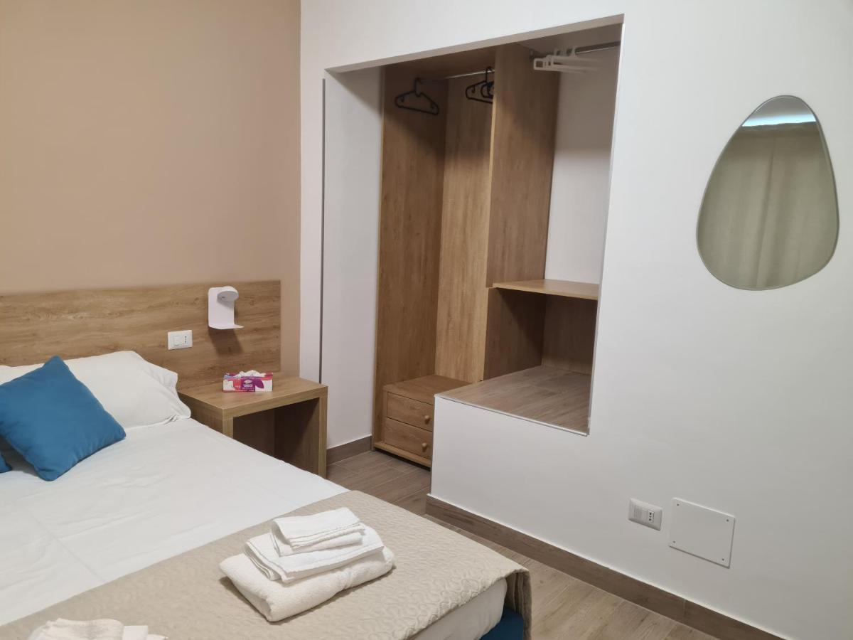 B&B Al Quadrato Скалеа Екстер'єр фото
