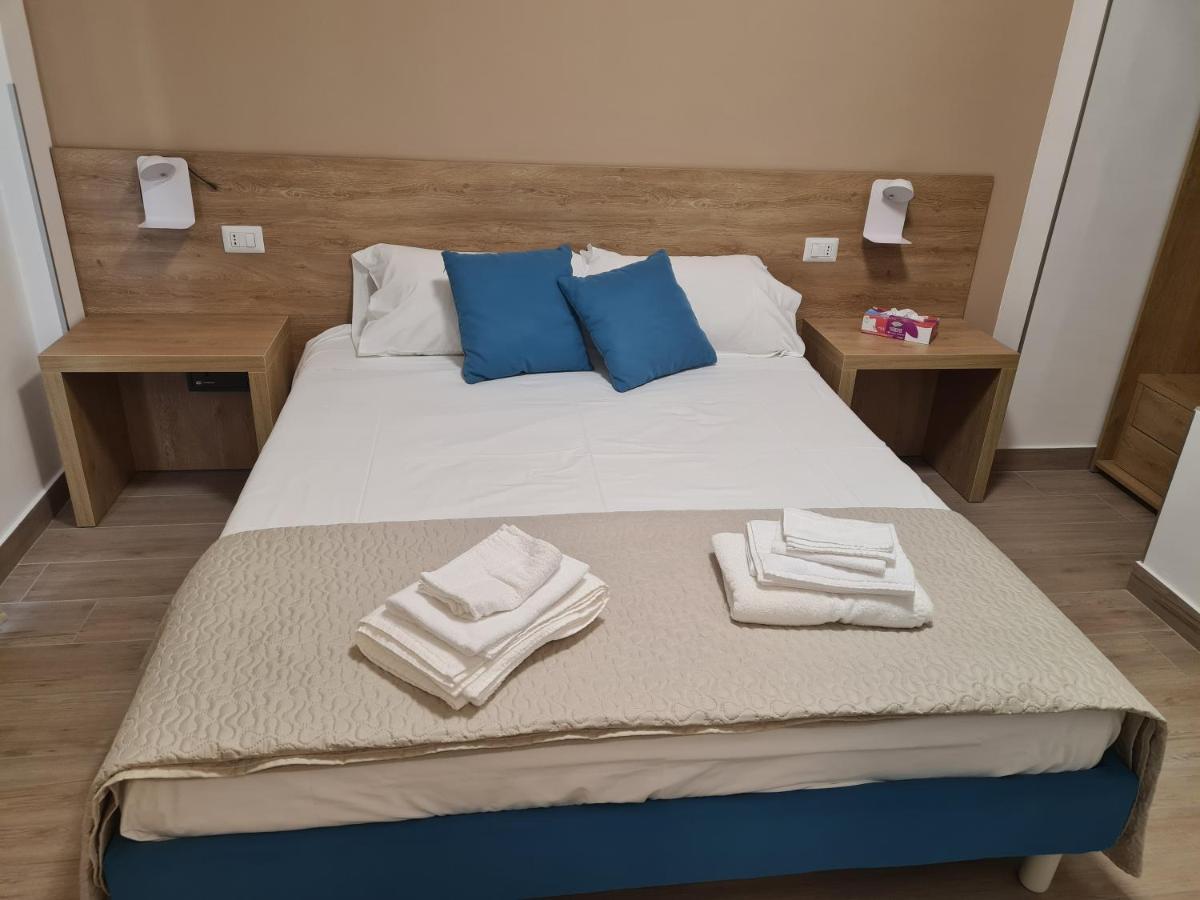 B&B Al Quadrato Скалеа Екстер'єр фото